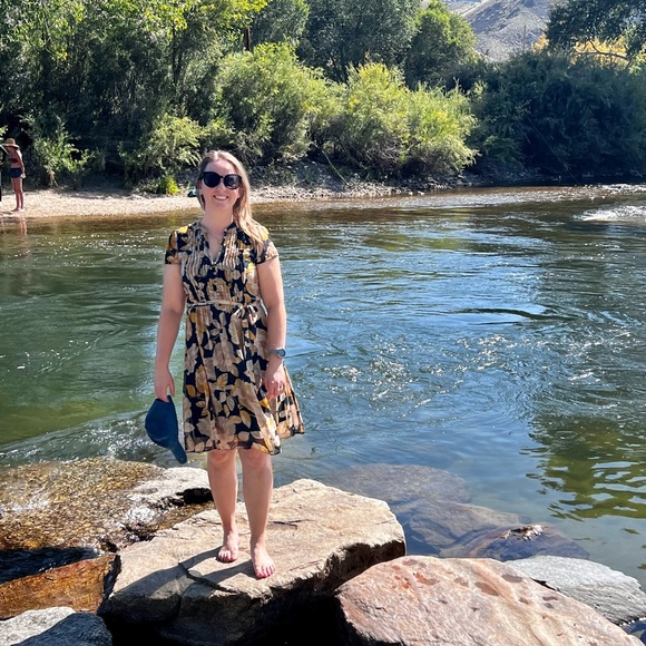 Meet your Posher, Dani - Picture 1 of 1